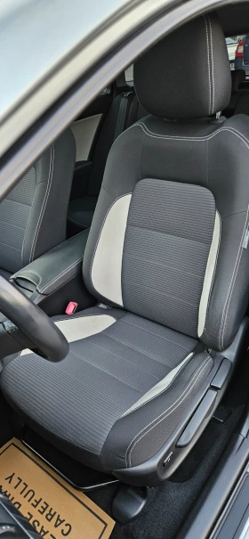 Toyota Avensis 1.8, ръчка, безупречен - 12990 € / 25406.23 лв. - 76561588 12