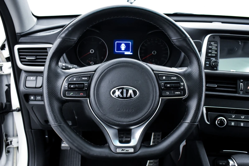 Kia K5 1.7CRDI, снимка 15 - Автомобили и джипове - 47270073