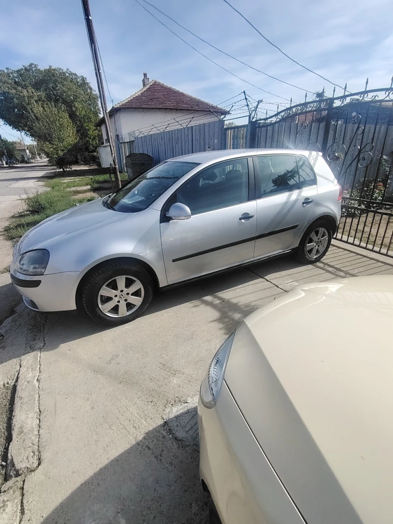 VW Golf, снимка 1 - Автомобили и джипове - 47508839