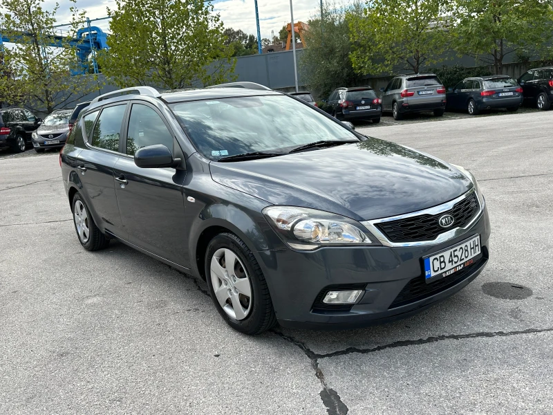 Kia Ceed, снимка 6 - Автомобили и джипове - 47537196