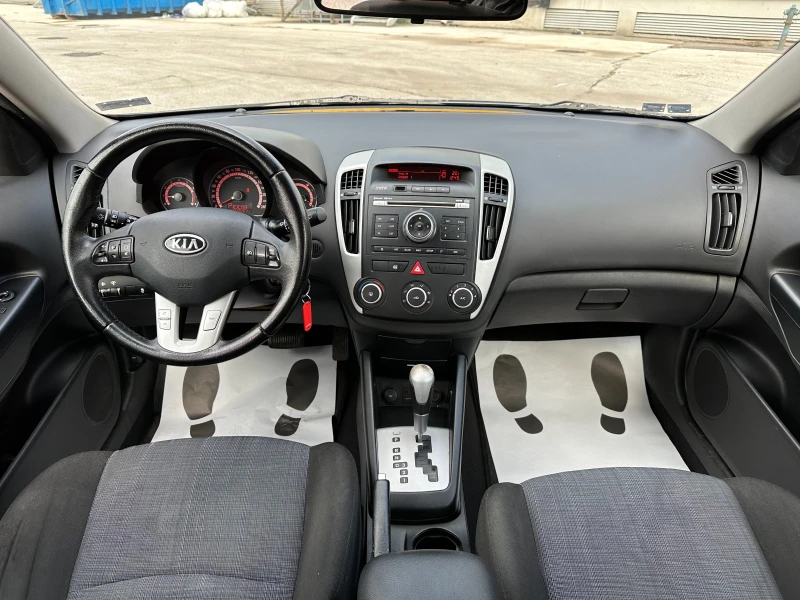 Kia Ceed, снимка 10 - Автомобили и джипове - 47537196