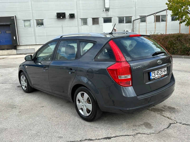 Kia Ceed, снимка 3 - Автомобили и джипове - 47537196