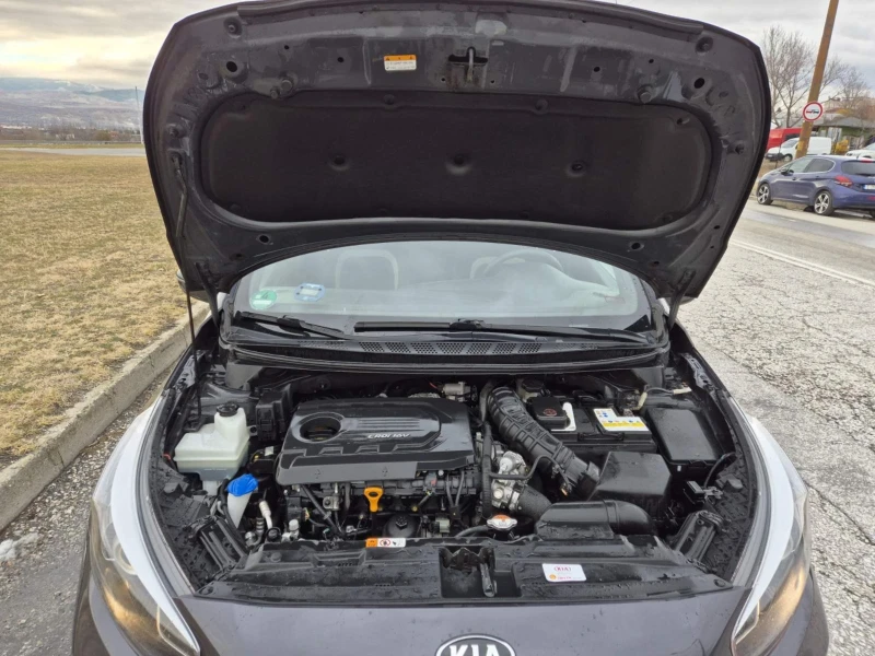 Kia Ceed 1.6 CRDI Gt-lain 136hp , снимка 14 - Автомобили и джипове - 48196034