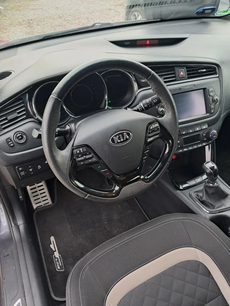 Kia Ceed 1.6 CRDI Gt-lain 136hp , снимка 16 - Автомобили и джипове - 48196034