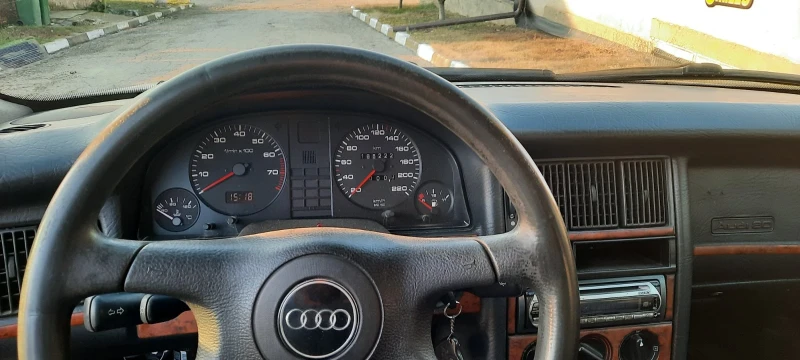 Audi 80 2.0 АГУ, снимка 7 - Автомобили и джипове - 48731138