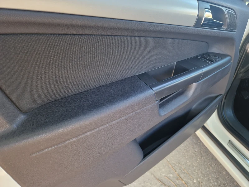 Opel Zafira, снимка 6 - Автомобили и джипове - 52326905