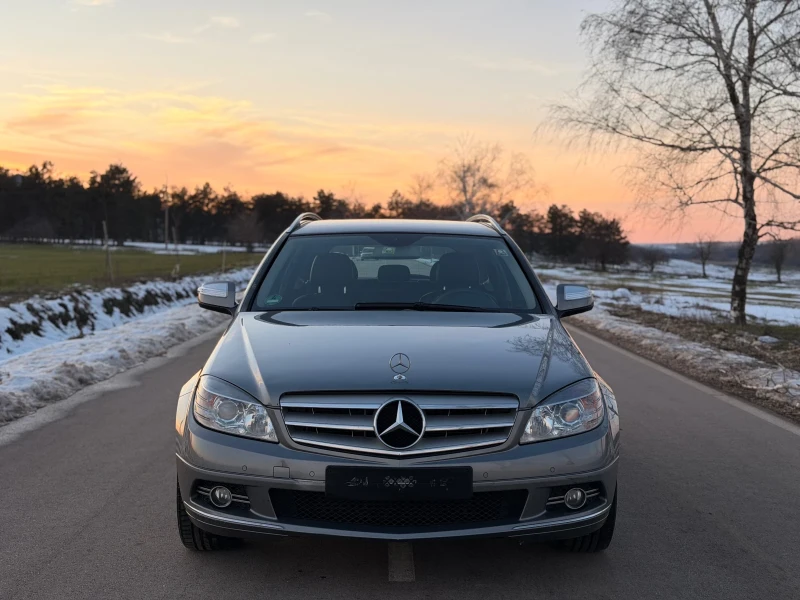 Mercedes-Benz C 220 * OM646 * Avangarde * Navi, снимка 2 - Автомобили и джипове - 53113996