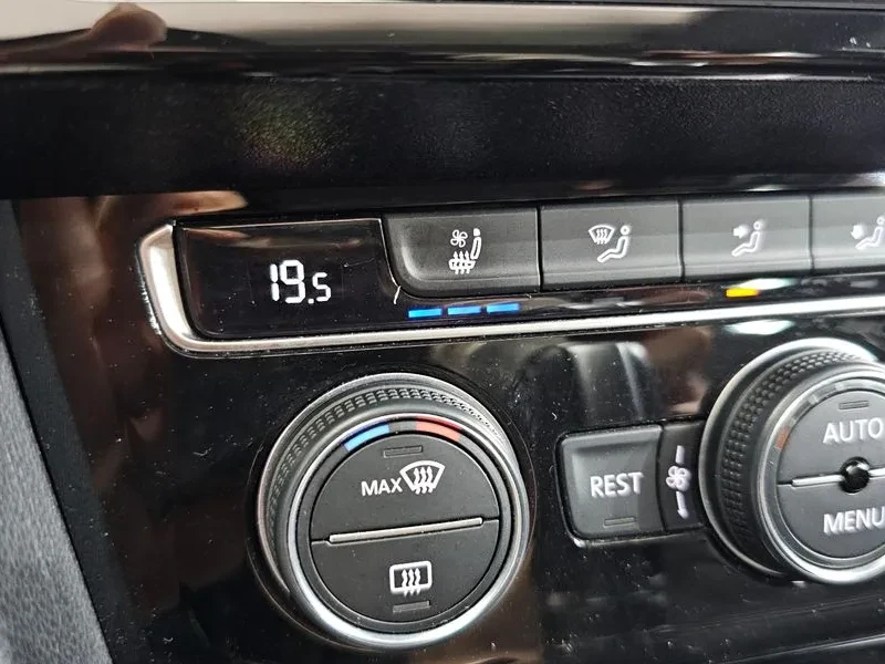VW Arteon 2.0 Tdi Premium, снимка 17 - Автомобили и джипове - 55562107