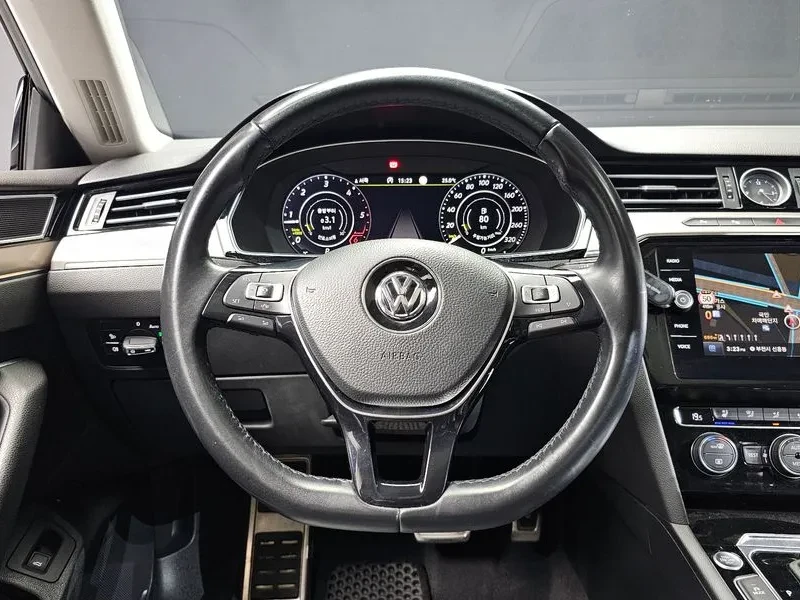 VW Arteon 2.0 Tdi Premium, снимка 12 - Автомобили и джипове - 55562107