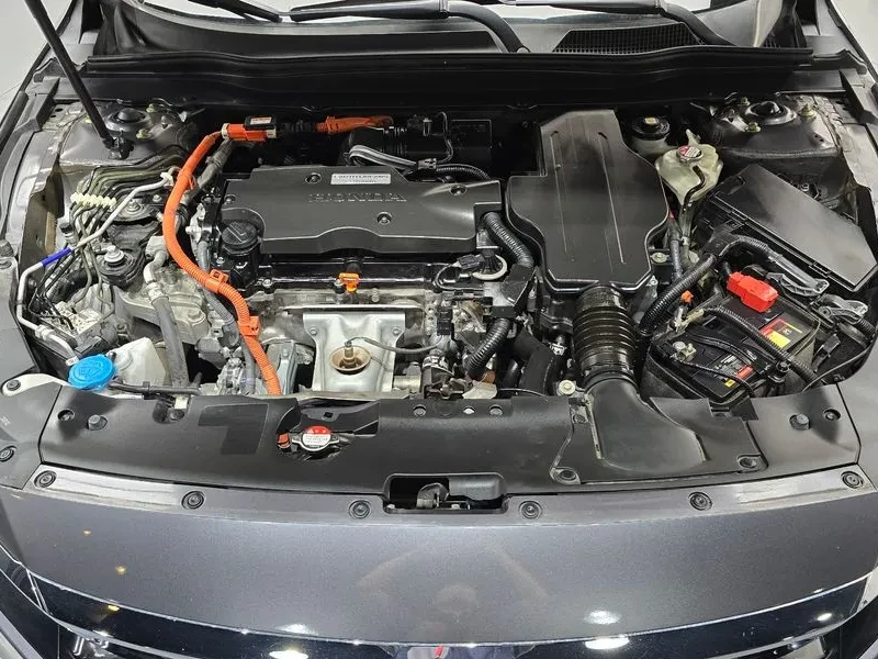 Honda Accord 2.0 Hybrid - САМО 30% АВАНС!, снимка 6 - Автомобили и джипове - 55660047