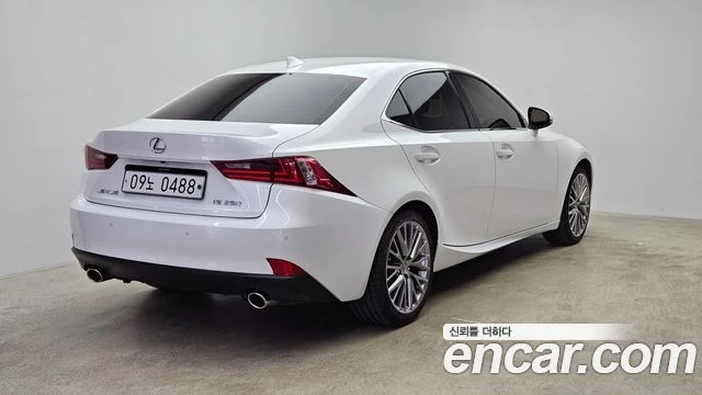 Lexus IS 250, снимка 2 - Автомобили и джипове - 56082313