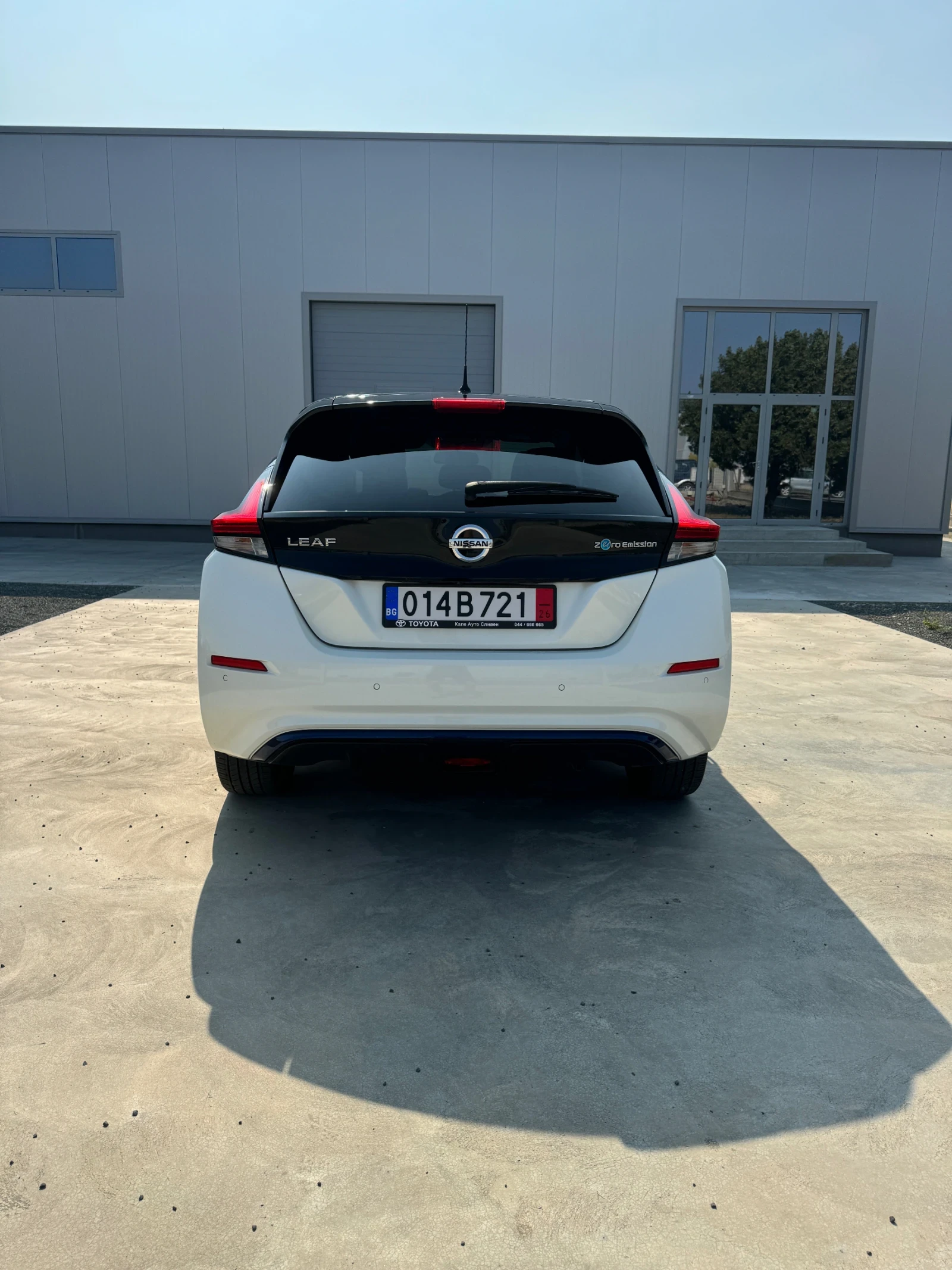 Nissan Leaf  TEKNA - изображение 6