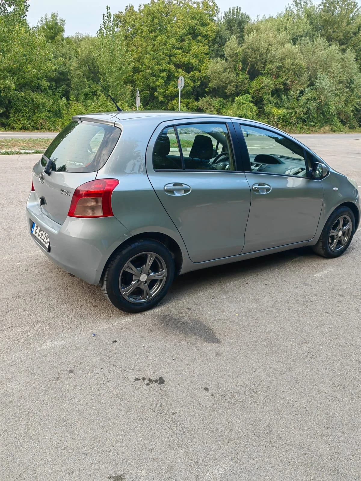 Toyota Yaris  - изображение 2