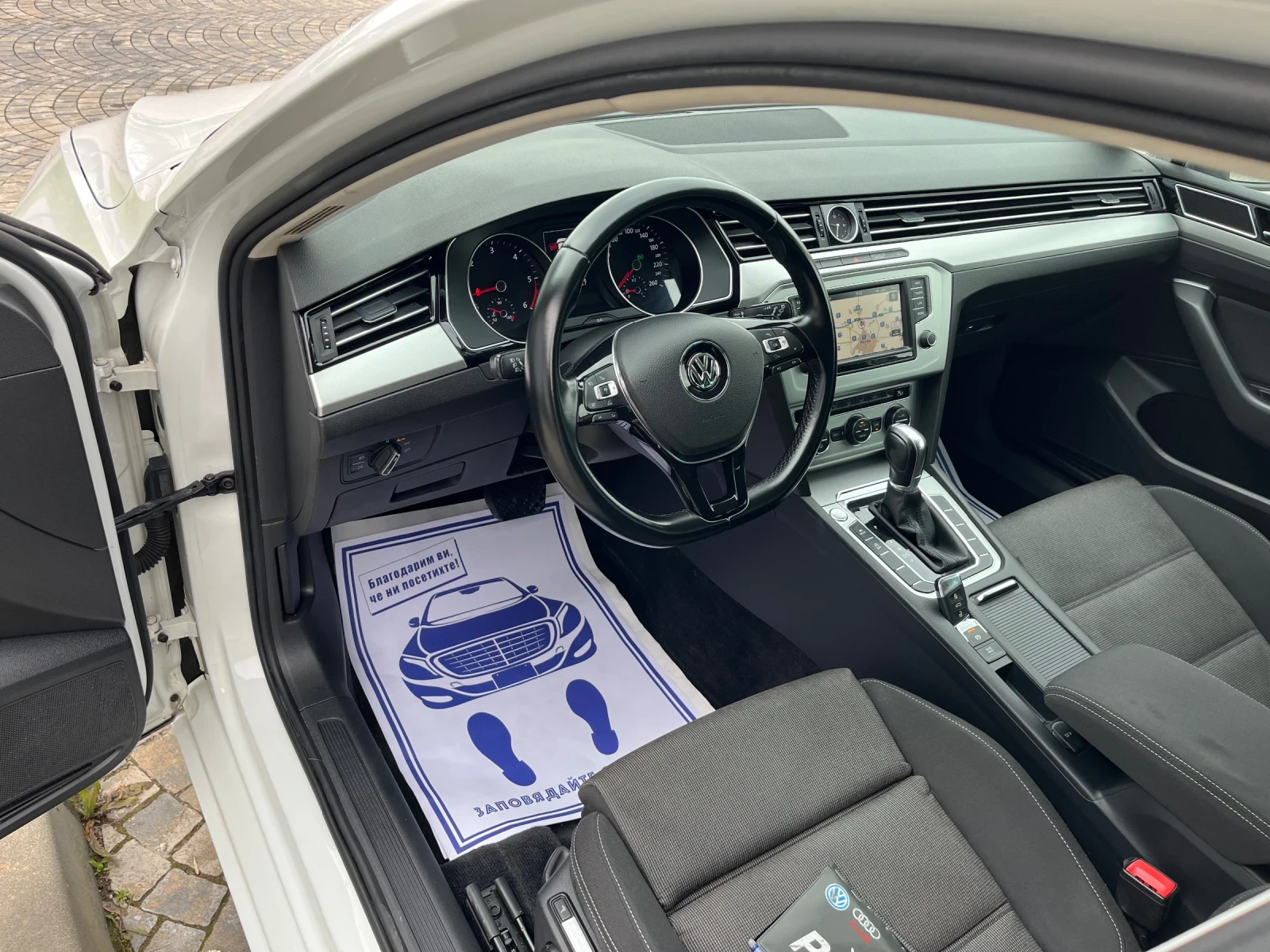 VW Passat 2.0TDi* Full Led* Distronik* Navi* DSG6* Masaj sed - изображение 9