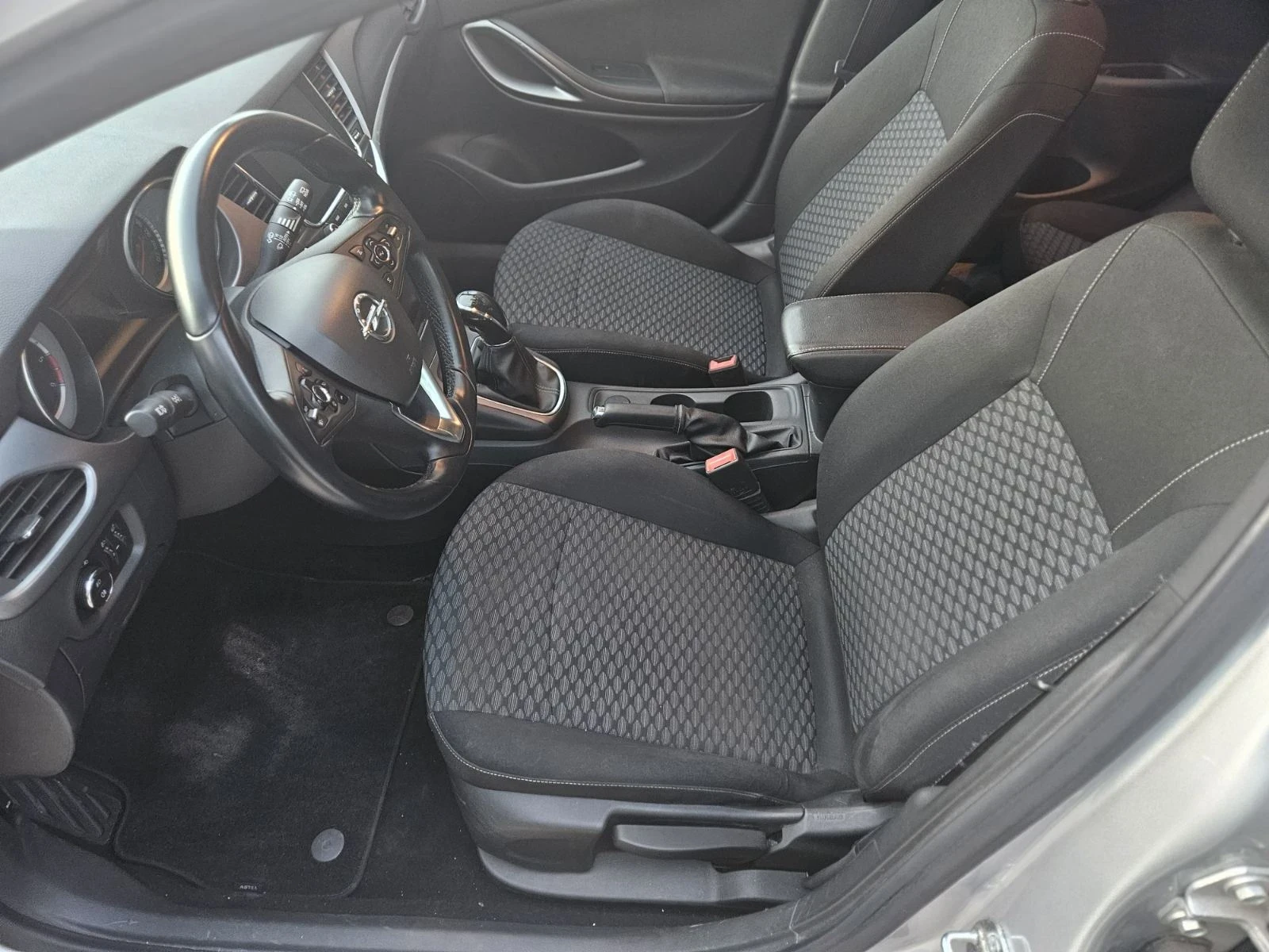 Opel Astra 1.6/136к./ПЕРФЕКТНО СЪСТОЯНИЕ!/EURO6/ - изображение 5