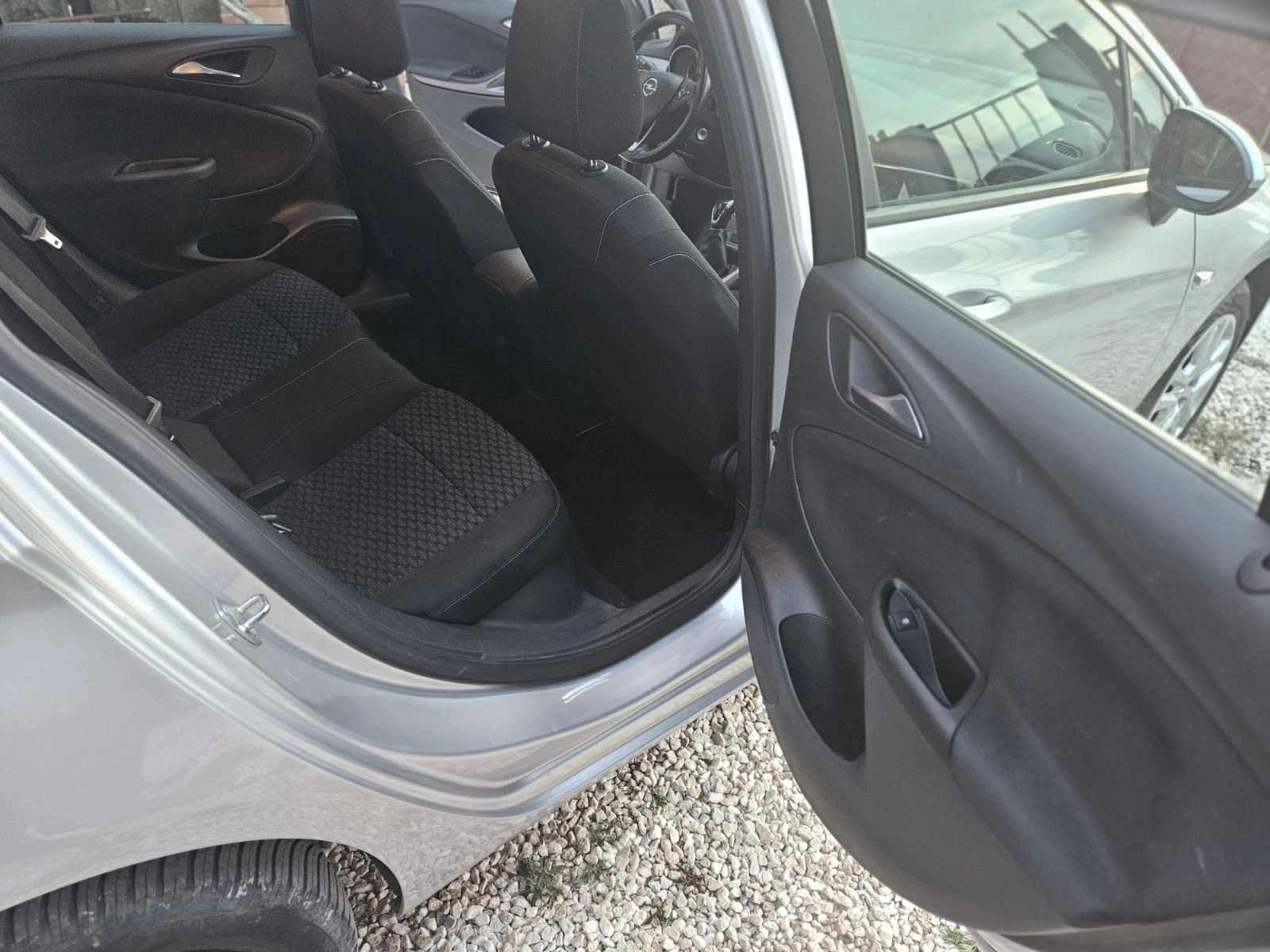 Opel Astra 1.6/136к./ПЕРФЕКТНО СЪСТОЯНИЕ!/EURO6/ - изображение 9
