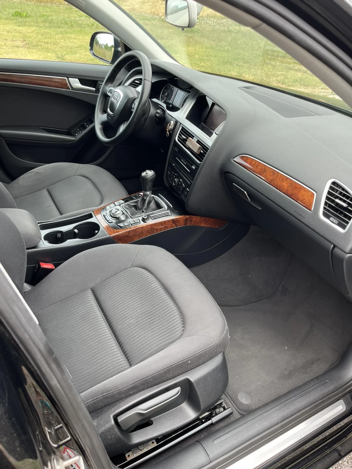 Audi A4 1.8i - изображение 8