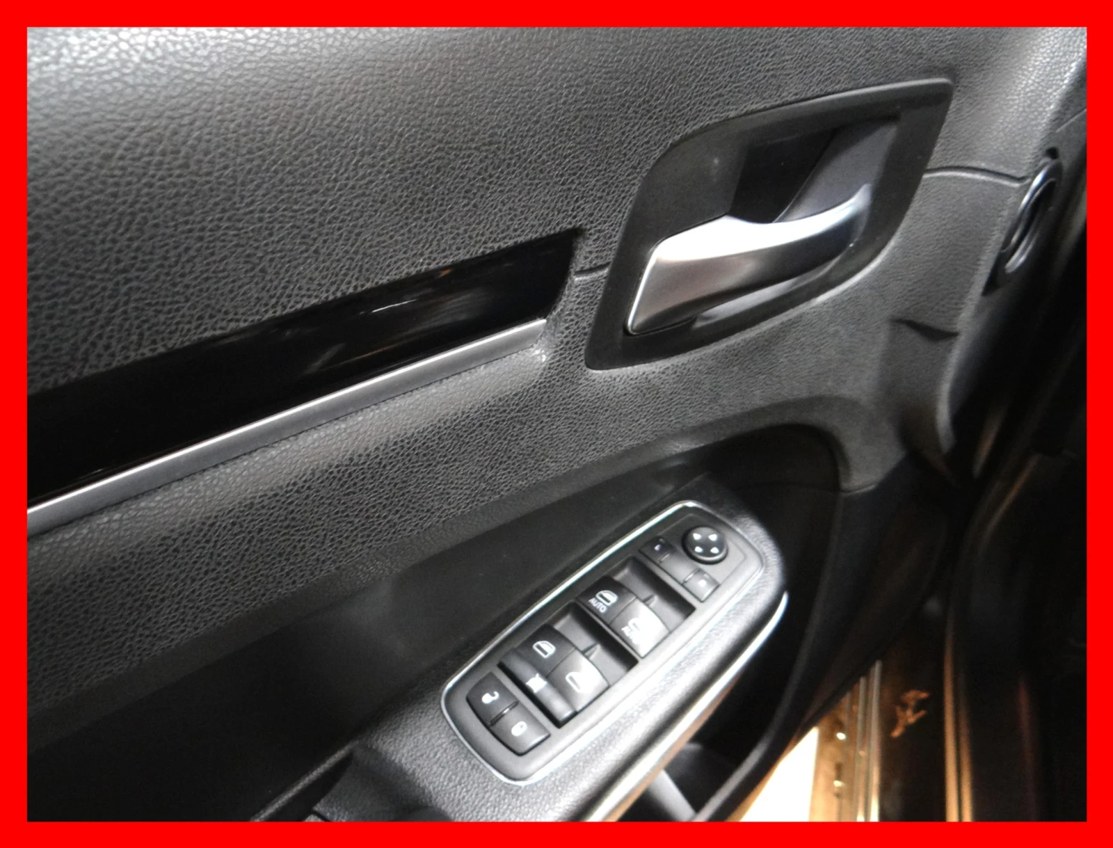 Chrysler 300c 4x4 / S / PANO / FULL | Mobile.bg   9