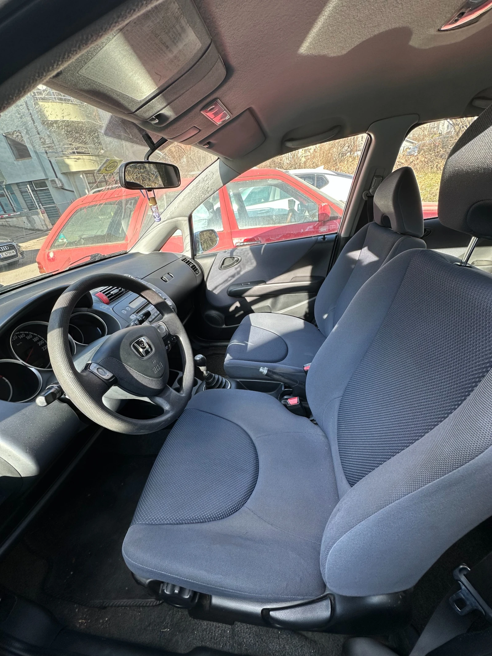 Honda Jazz  - изображение 10