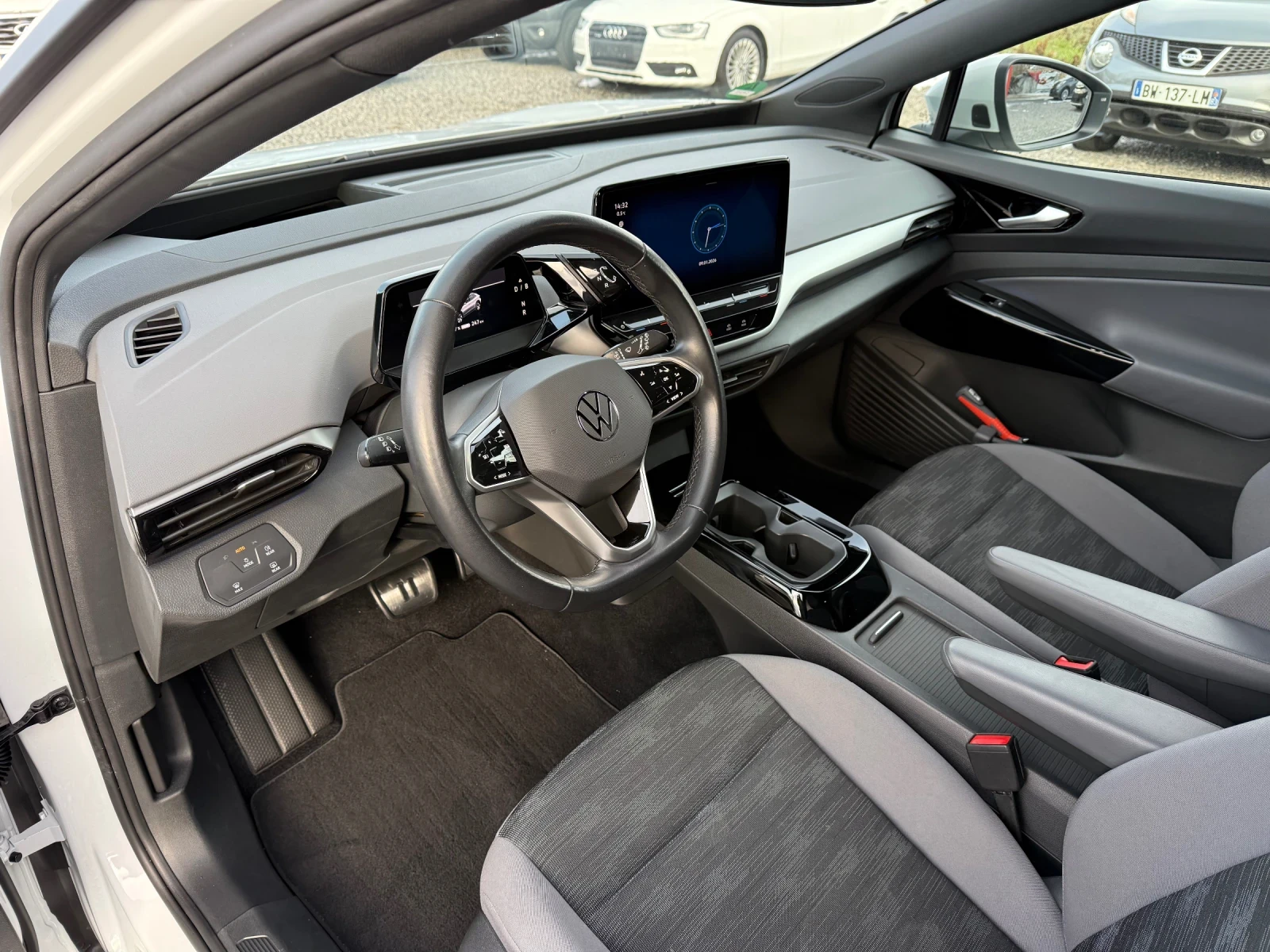 VW ID.4 64 000 km.05.2023�./PURE/Keyless/Head up/360camera | Mobile.bg � ����������� 9