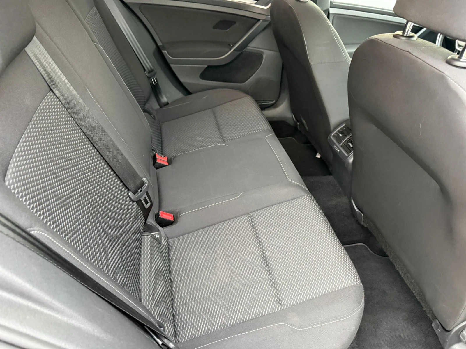 VW Golf 1, 500TGI DSG EURO6D - изображение 9