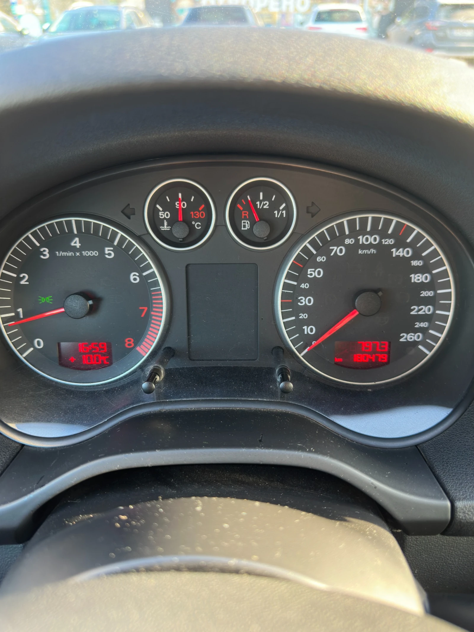 Audi A3 2.0 FSI, снимка 11 - Автомобили и джипове - 53963366