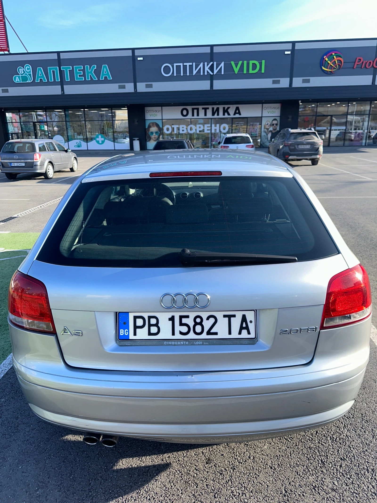 Audi A3 2.0 FSI, снимка 5 - Автомобили и джипове - 53963366