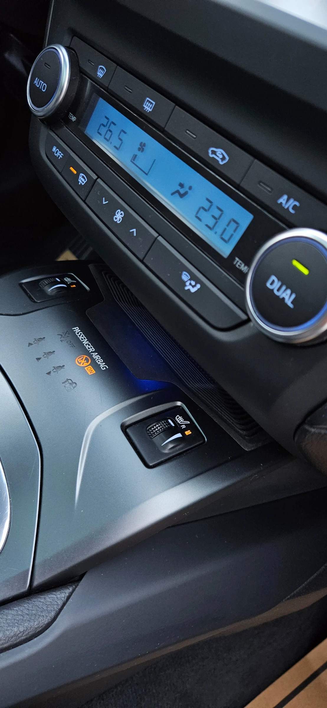 Toyota Avensis 1.8, �����, ���������� | Mobile.bg � ����������� 7