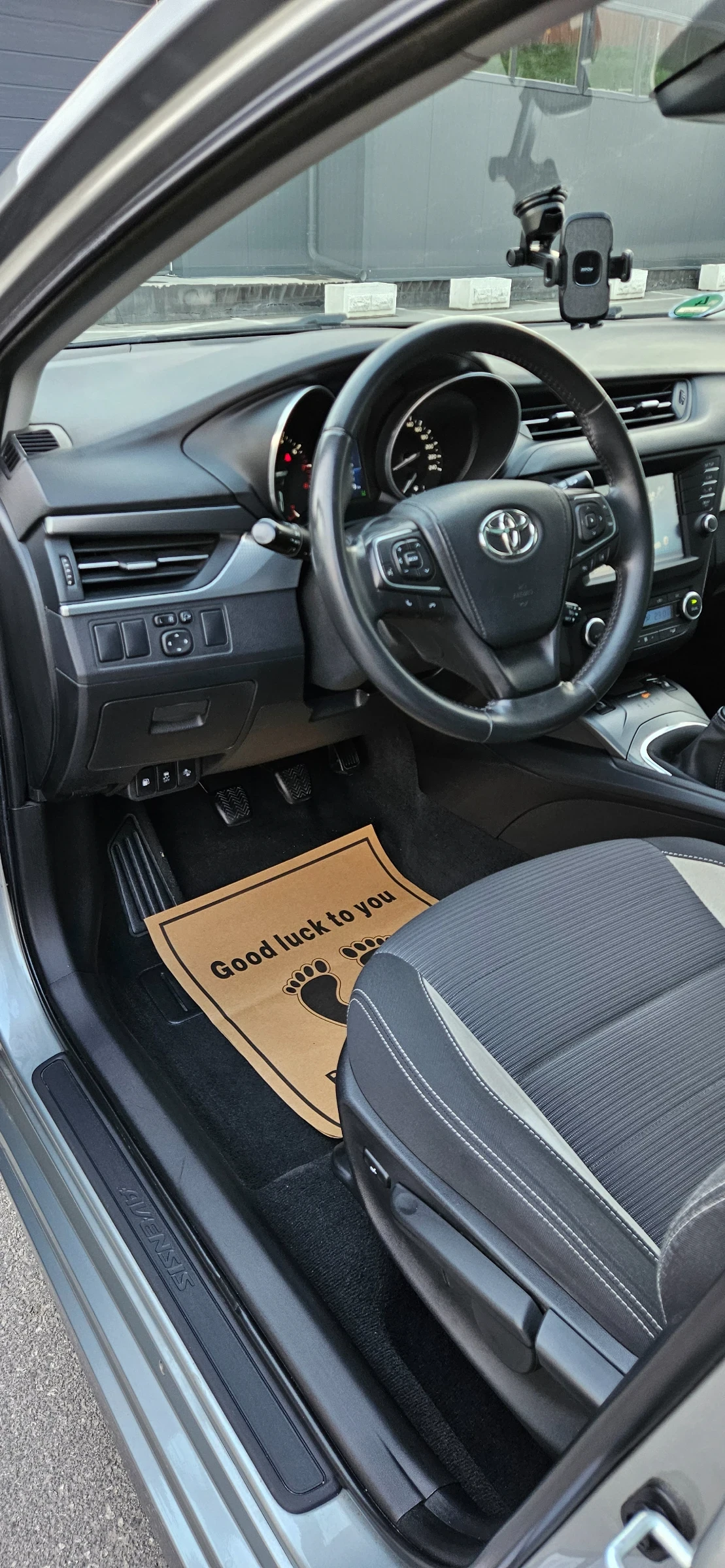 Toyota Avensis 1.8, �����, ���������� | Mobile.bg � ����������� 13