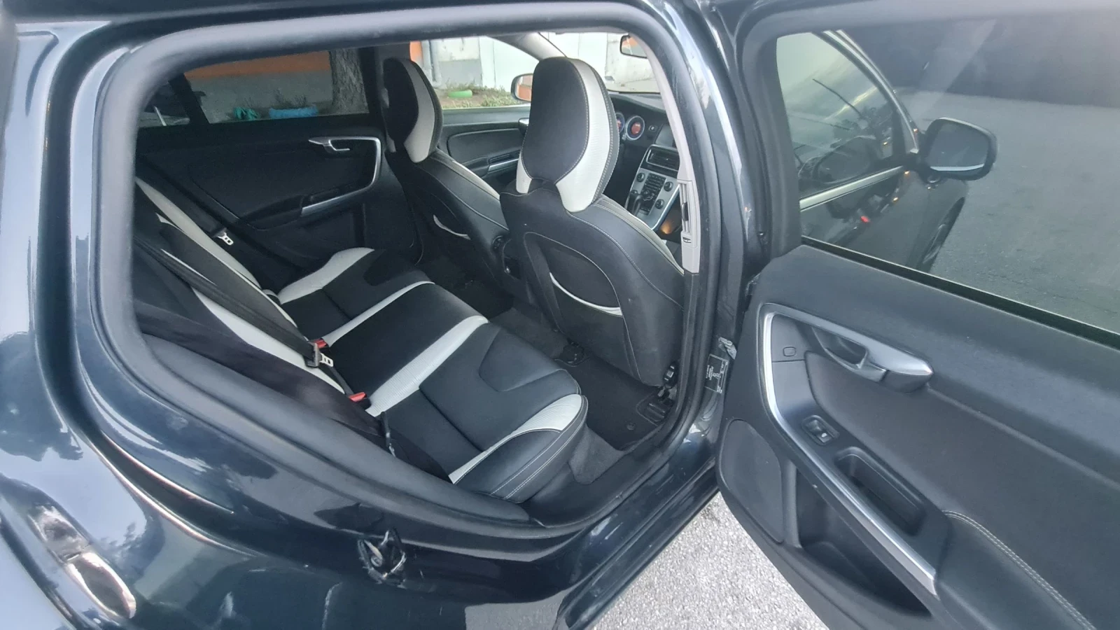 Volvo V60 V60/R, DESIGN/SWISS/D5/215�.�. | Mobile.bg � ����������� 6