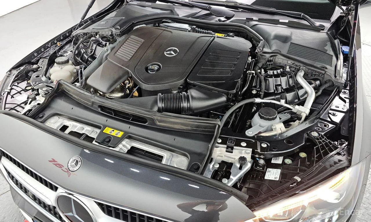 Mercedes-Benz C 300 4MATIC* ПОДГРЕВ* ОБДУХВАНЕ* 360 КАМЕРИ* ПАНОРАМА, снимка 5 - Автомобили и джипове - 54357638