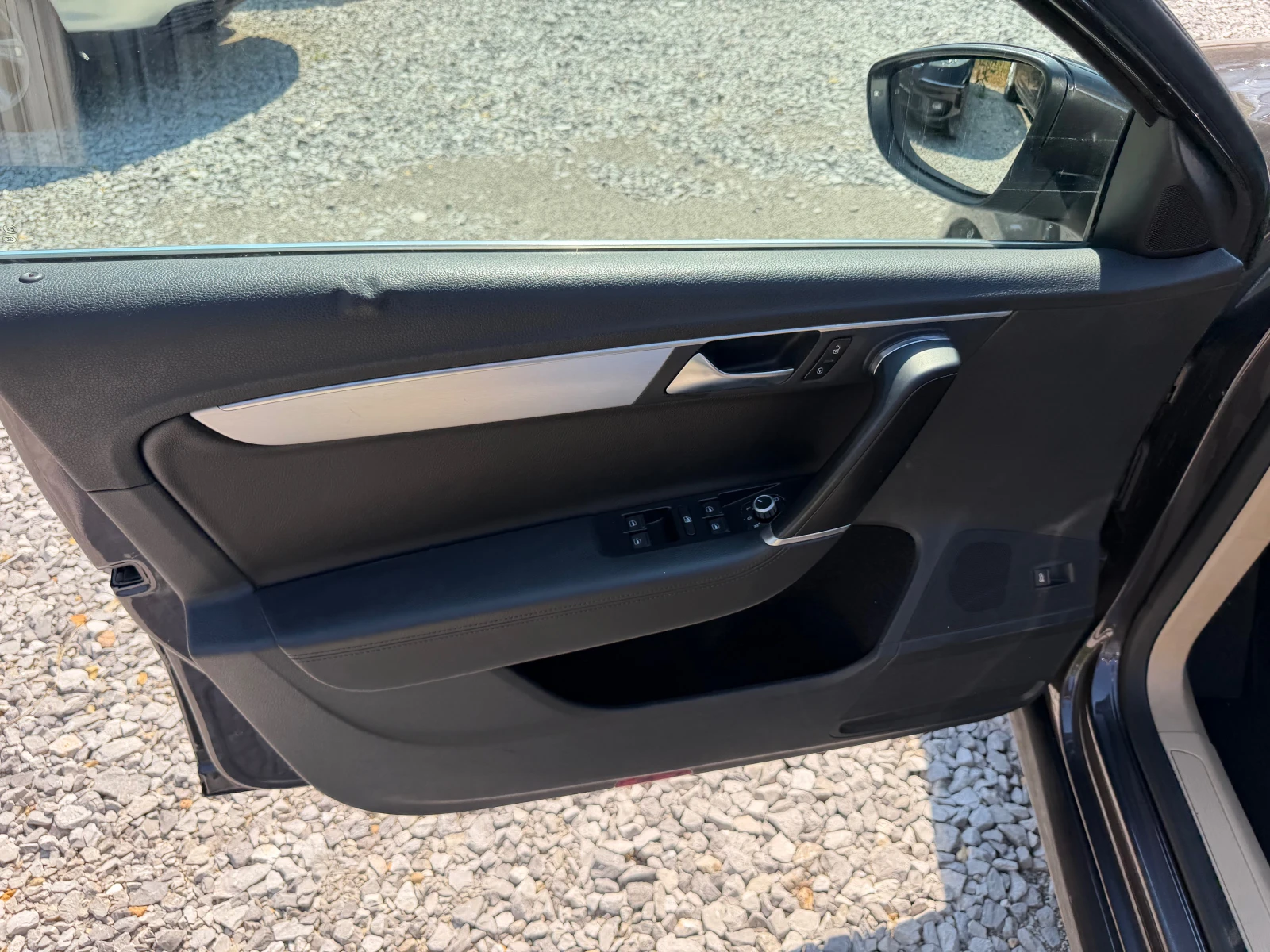 VW Passat 2.0TDI 140kc HIGH LINE ITALY, снимка 12 - Автомобили и джипове - 55063333
