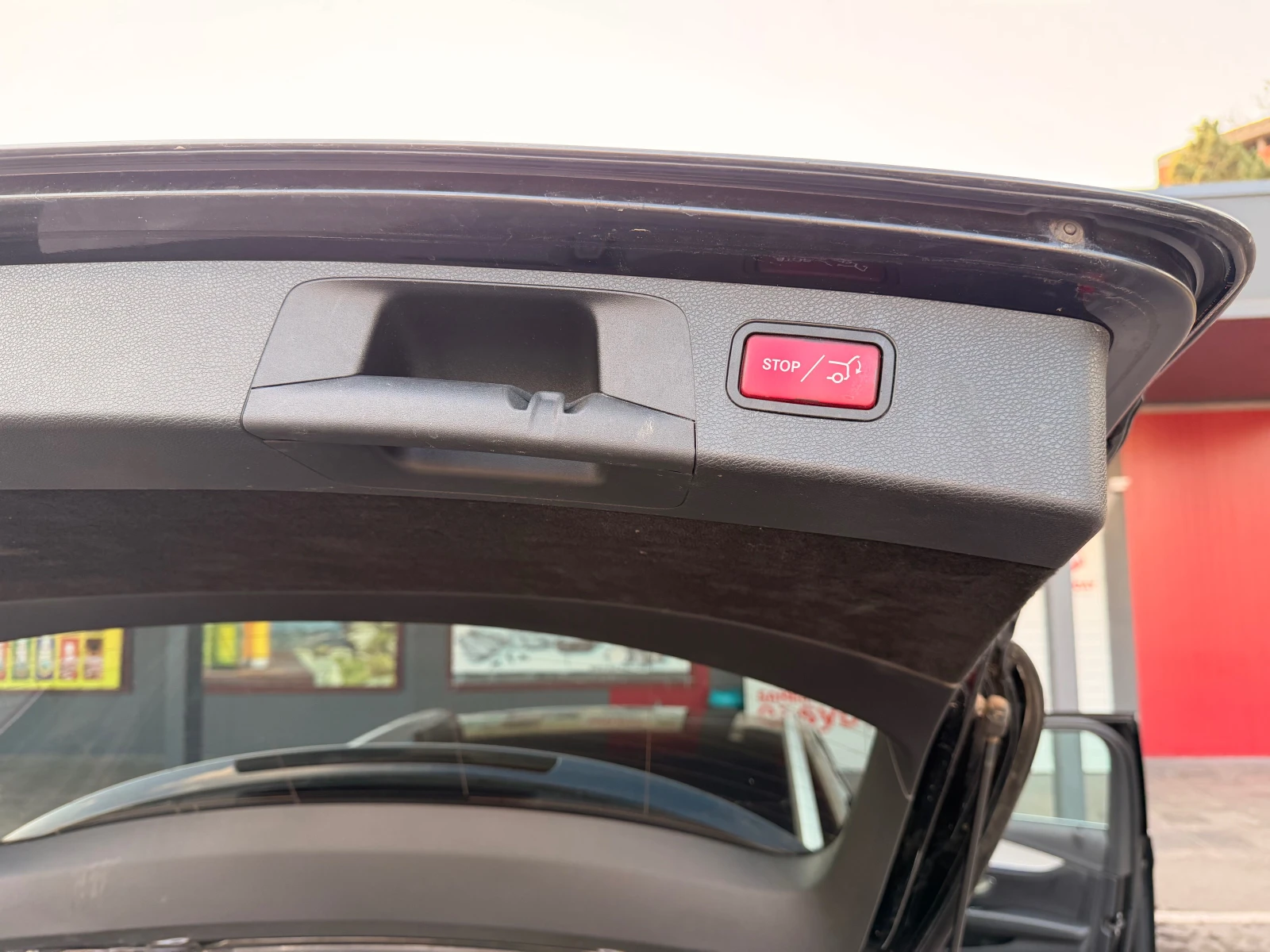 Mercedes-Benz E 300 E, снимка 14 - Автомобили и джипове - 55933868
