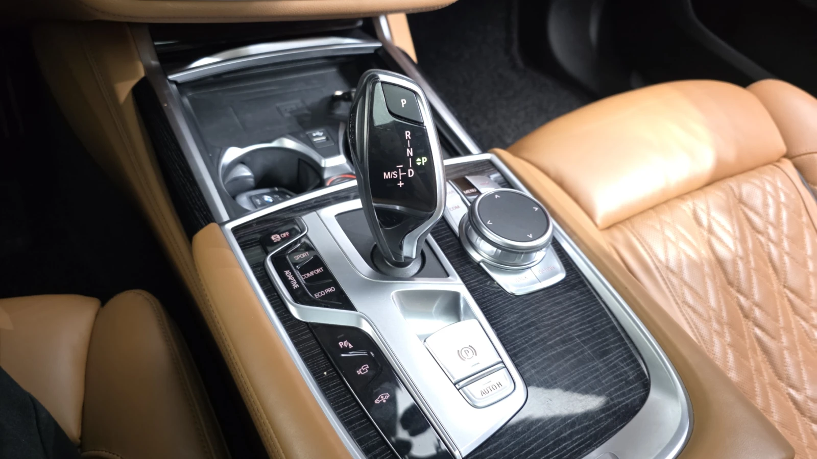BMW 730 BLIND SPOT* HUD* 360* SOFT CLOSE* КРАЙНА ЦЕНА, снимка 9 - Автомобили и джипове - 55336598