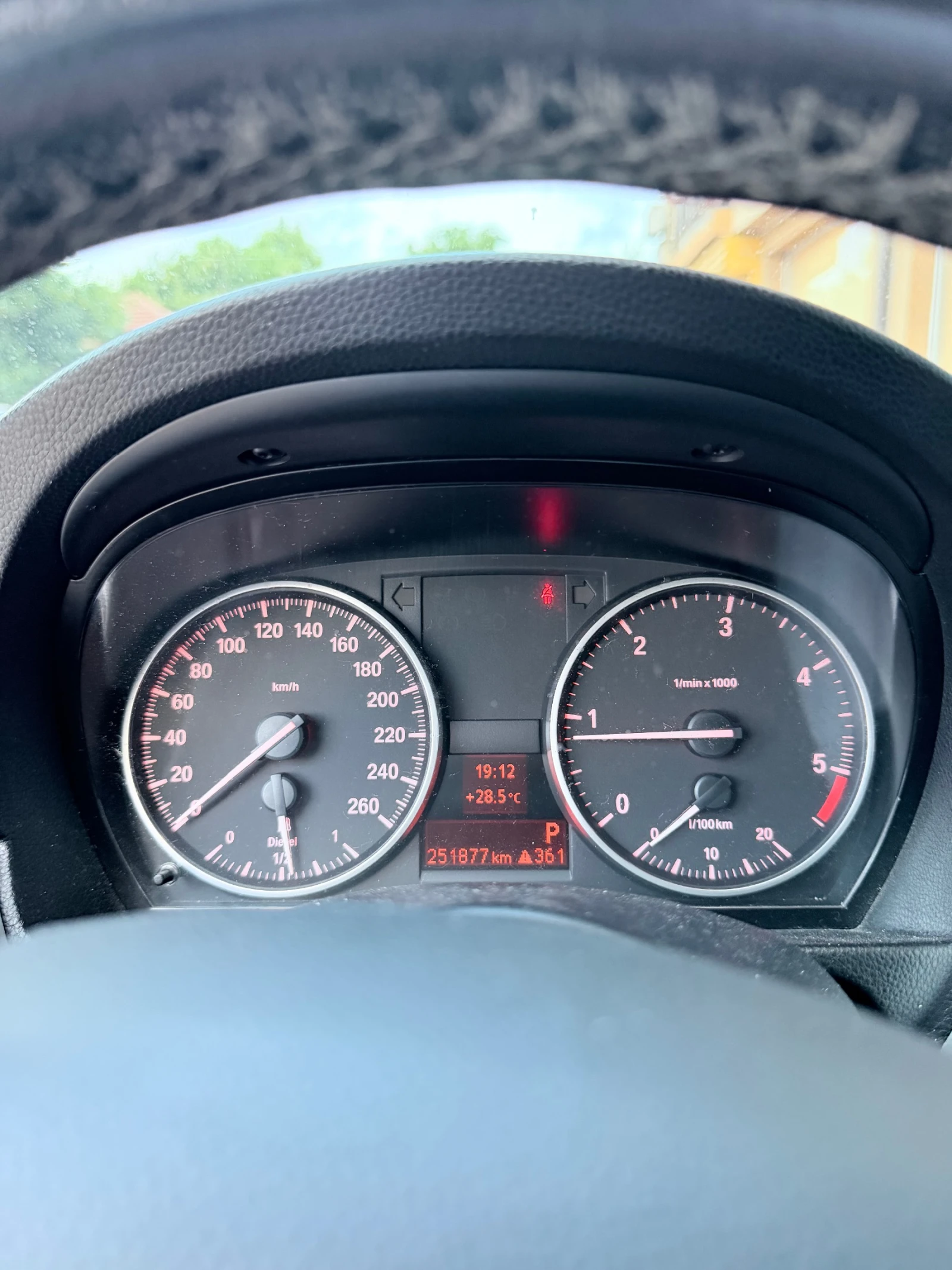 BMW 320, снимка 11 - Автомобили и джипове - 55603688