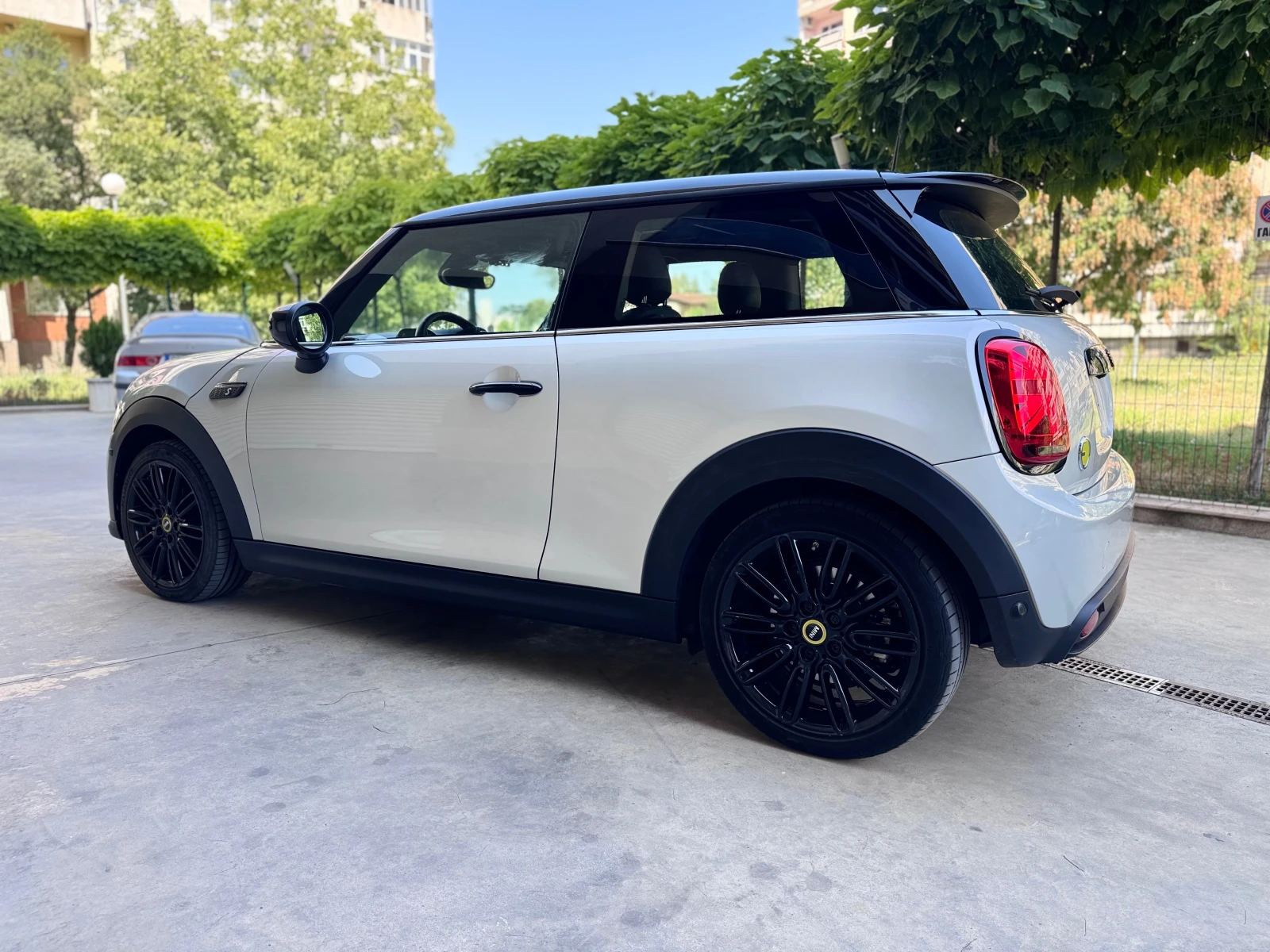 Mini Cooper S* Facelift* 2022* 47km* Panorama* TOP* , снимка 6 - Автомобили и джипове - 55666397