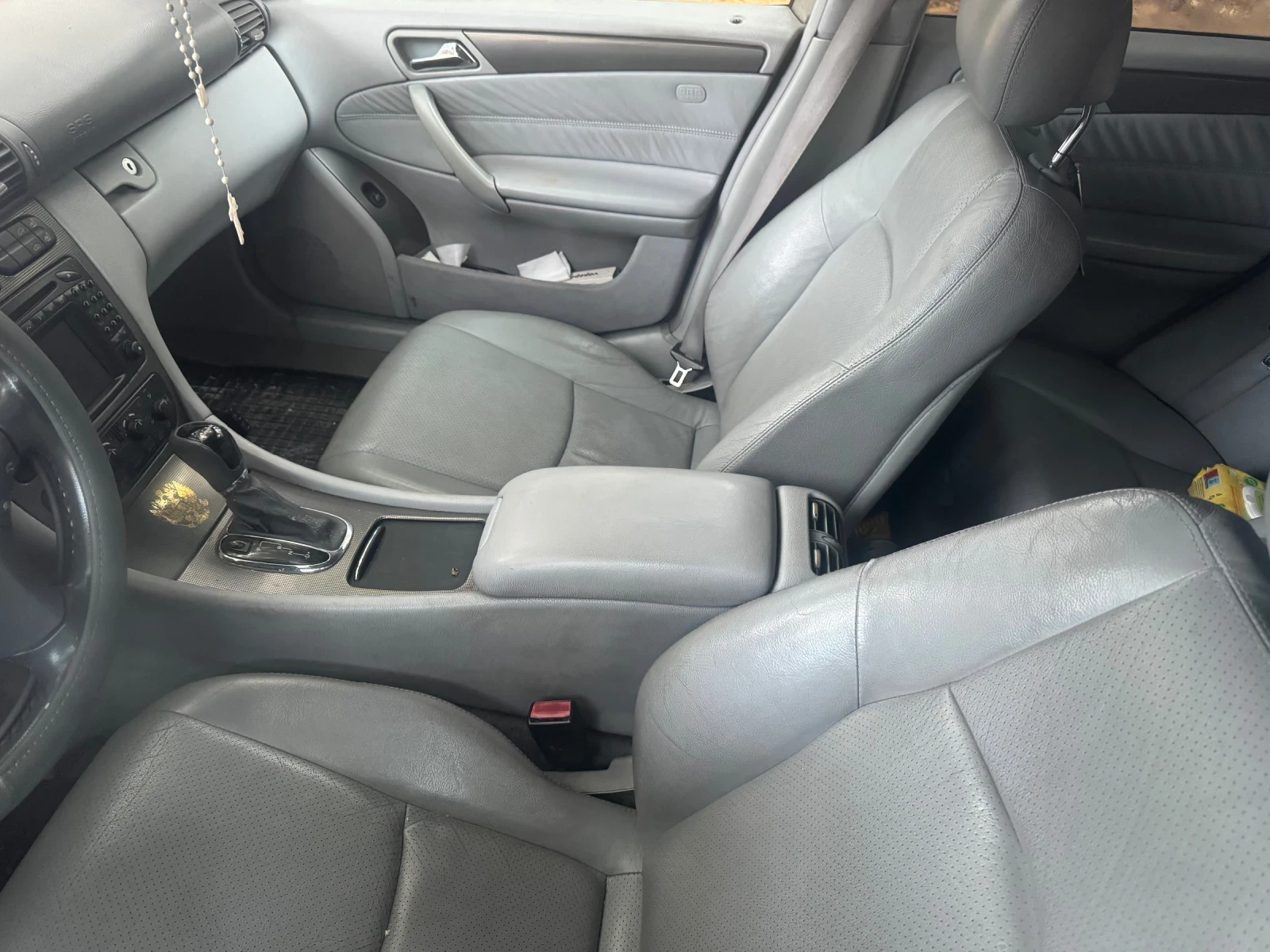 Mercedes-Benz C 220 CDI, снимка 3 - Автомобили и джипове - 56534608