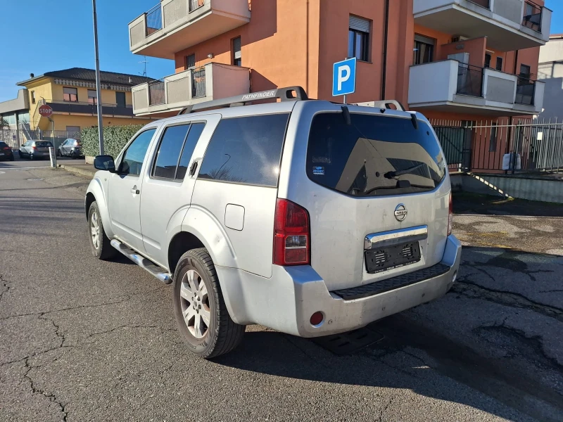 Nissan Pathfinder, снимка 2 - Автомобили и джипове - 48780193