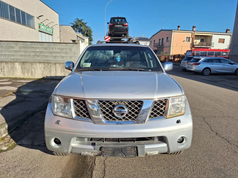 Nissan Pathfinder, снимка 1 - Автомобили и джипове - 48780193