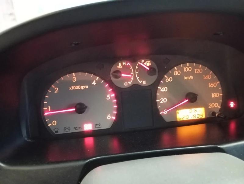 Hyundai Terracan, снимка 10 - Автомобили и джипове - 52670769