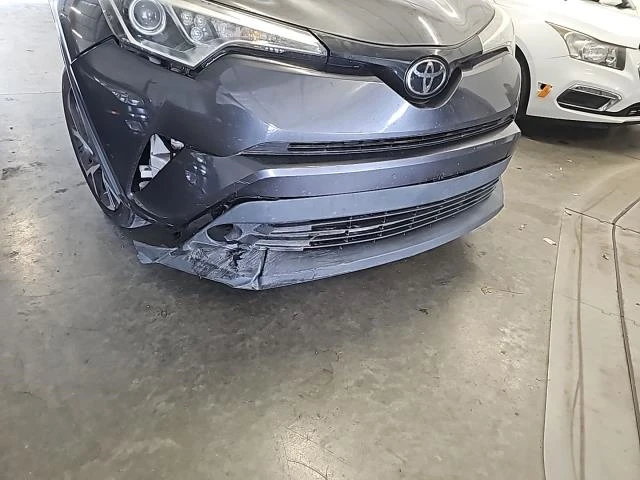 Toyota C-HR XLE Premium, снимка 9 - Автомобили и джипове - 48614168