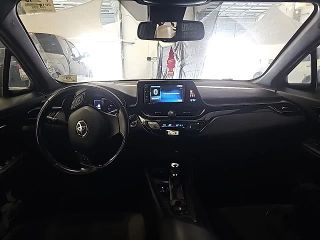 Toyota C-HR XLE Premium, снимка 6 - Автомобили и джипове - 48614168