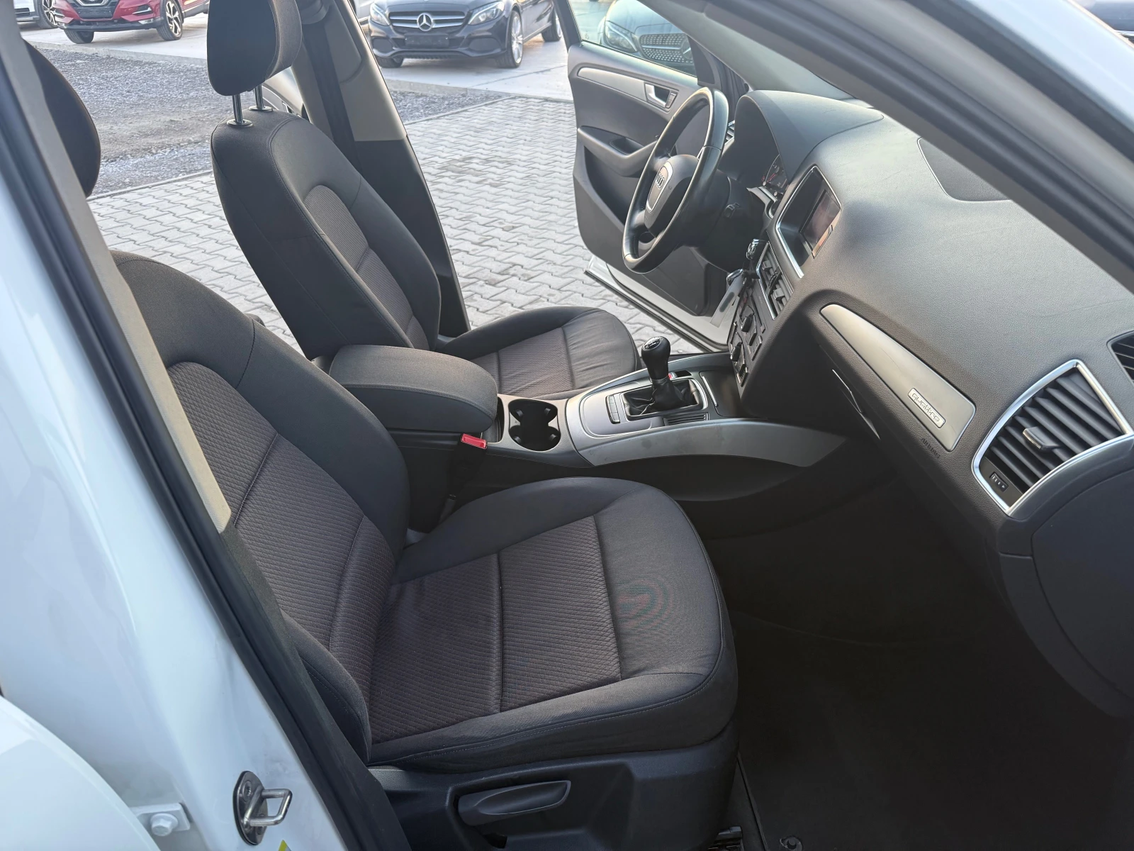 Audi Q5 2.0TDI QUATTRO �������� ������ !!! 170 �� | Mobile.bg � ����������� 17