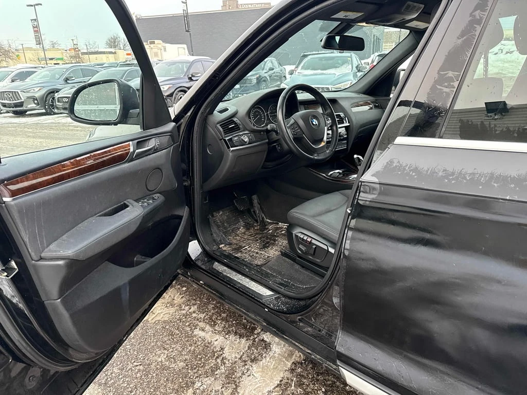 BMW X3 / xDrive28i / БЕЗ ИНЦИДЕНТИ / ПАМЕТИ / PANO/CARFAX - изображение 7