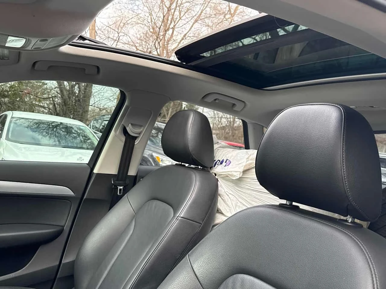 Audi Q3 TECHNIK * BOSE* МЪРТВА ТОЧКА* ПАНОРАМА* , снимка 9 - Автомобили и джипове - 53796866