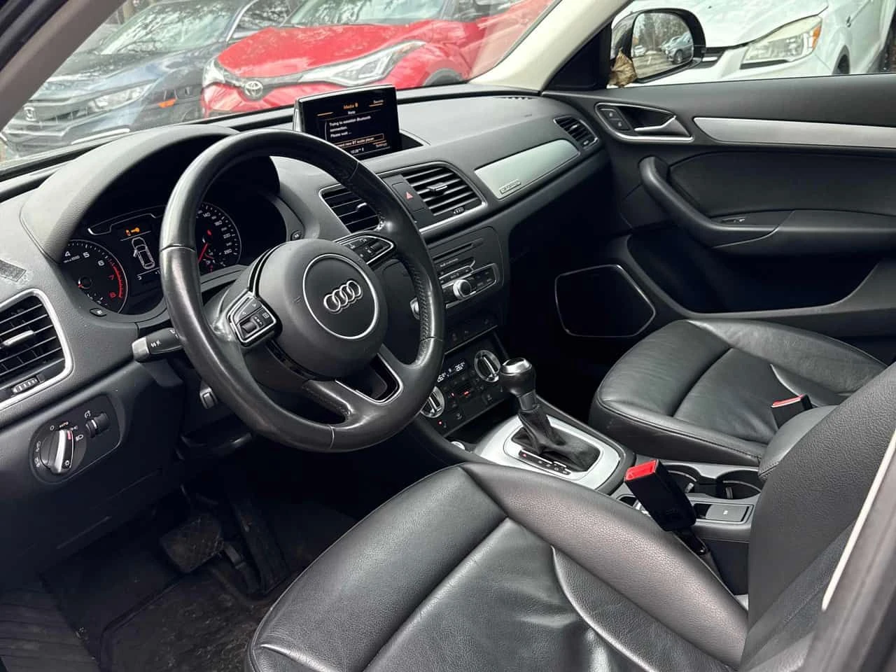 Audi Q3 TECHNIK * BOSE* МЪРТВА ТОЧКА* ПАНОРАМА* , снимка 6 - Автомобили и джипове - 53796866