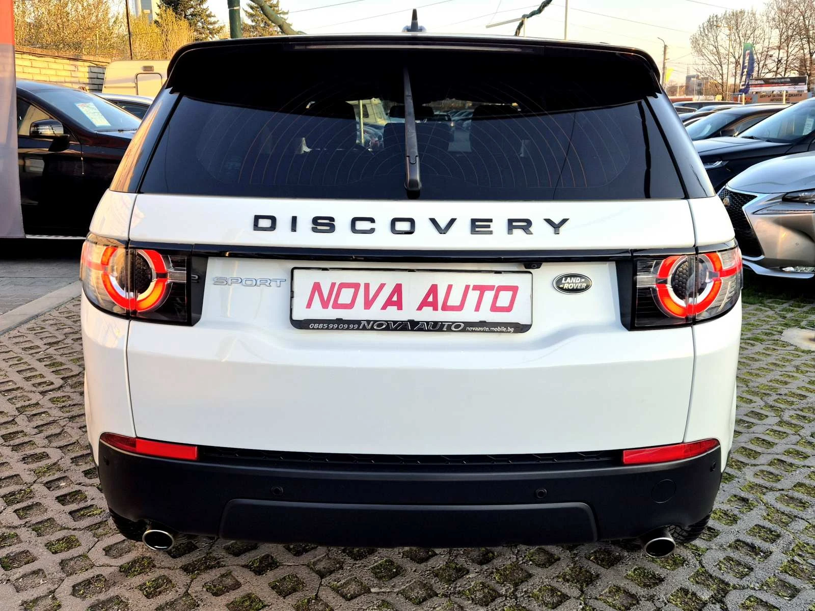 Land Rover Discovery Sport 2.0D-HSE, снимка 3 - Автомобили и джипове - 54151060