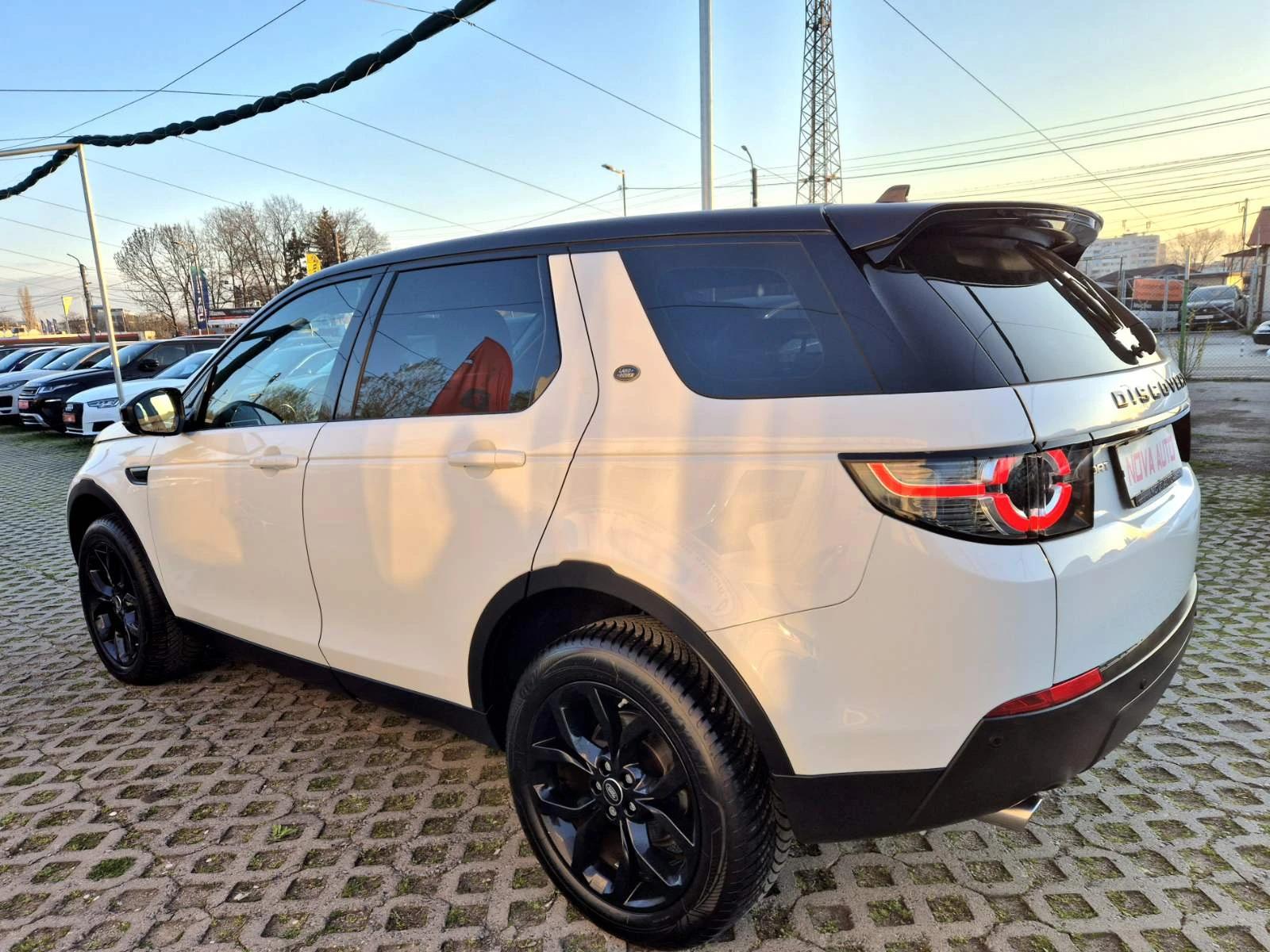Land Rover Discovery Sport 2.0D-HSE, снимка 2 - Автомобили и джипове - 54151060