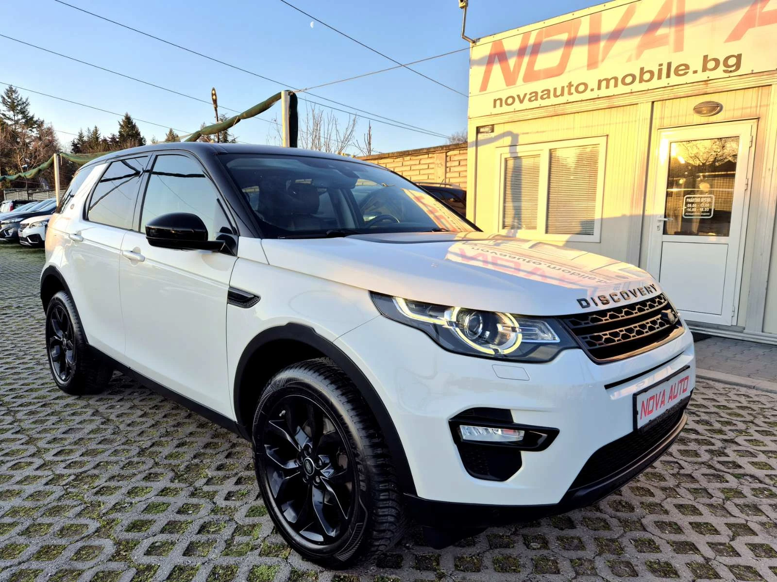 Land Rover Discovery Sport 2.0D-HSE, снимка 5 - Автомобили и джипове - 54151060