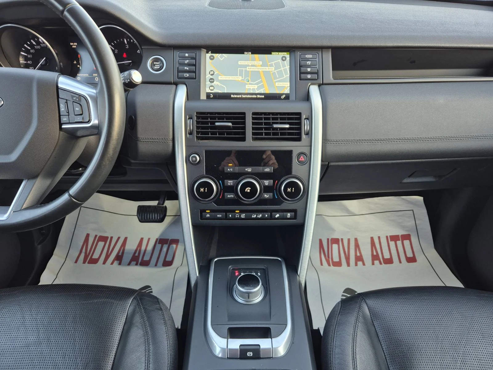 Land Rover Discovery Sport 2.0D-HSE, снимка 9 - Автомобили и джипове - 54151060